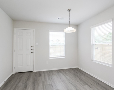 119 Cooper Creek Lane - Photo Thumbnail 4