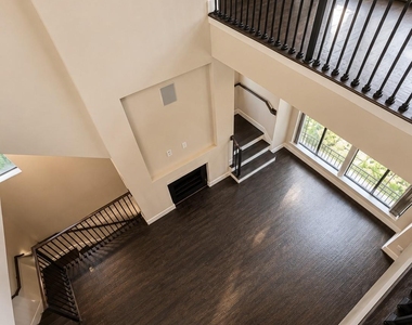1621 Nagle Street - Photo Thumbnail 23