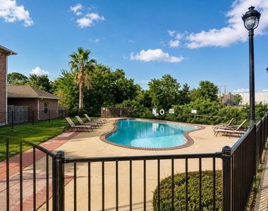 107 Forest Drive - Photo Thumbnail 23