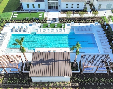 2020 Grandway Drive - Photo Thumbnail 28