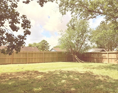 2533 Knoxville Drive - Photo Thumbnail 12