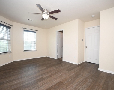 15447 Signal Ridge Way - Photo Thumbnail 33