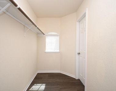 15447 Signal Ridge Way - Photo Thumbnail 37