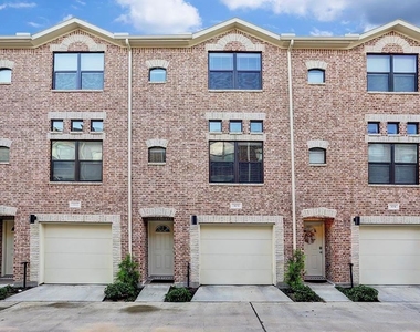 648 Westcross Street - Photo Thumbnail 17