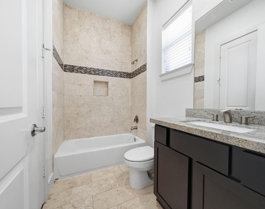 1206 Delano Street - Photo Thumbnail 25