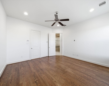 1206 Delano Street - Photo Thumbnail 16