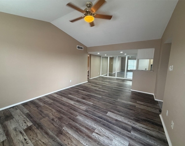 14777 Wunderlich Drive - Photo Thumbnail 11