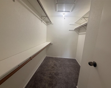 14777 Wunderlich Drive - Photo Thumbnail 11