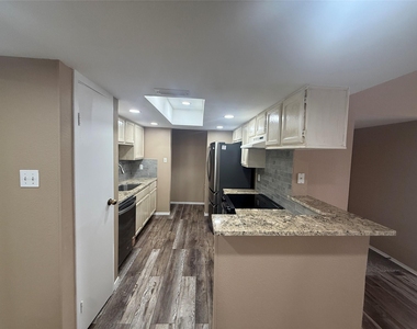 14777 Wunderlich Drive - Photo Thumbnail 9