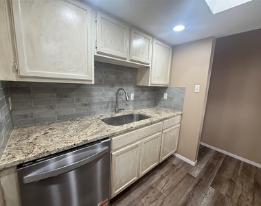 14777 Wunderlich Drive - Photo Thumbnail 8