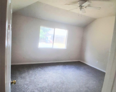 6710 High Stone Lane - Photo Thumbnail 3