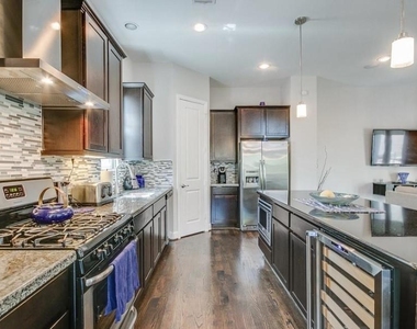 2314 Saint Charles Street - Photo Thumbnail 4