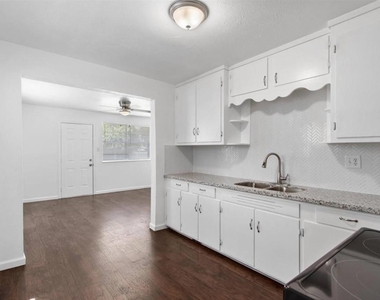 8410 Elrod Street - Photo Thumbnail 3