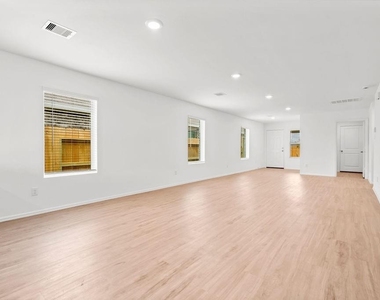 7507 Birch Harvest Drive Lane - Photo Thumbnail 16