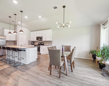 6414 Fiddlewood Thicket Lane - Photo Thumbnail 9