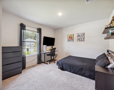 6414 Fiddlewood Thicket Lane - Photo Thumbnail 22