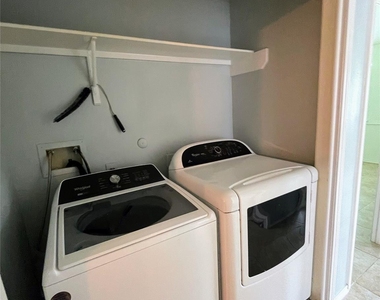 4010 Bealey Lane - Photo Thumbnail 14
