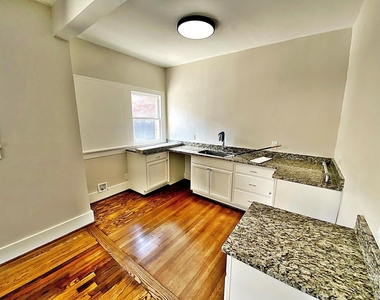 1625 W Alabama Street - Photo Thumbnail 9
