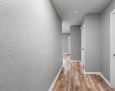 15638 Del Norte Drive - Photo Thumbnail 5