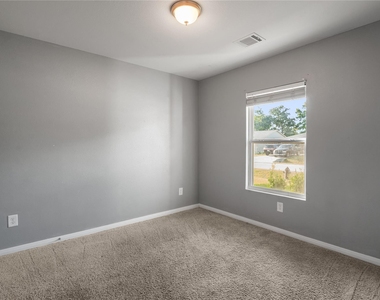 15638 Del Norte Drive - Photo Thumbnail 15