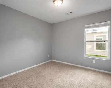 15638 Del Norte Drive - Photo Thumbnail 18