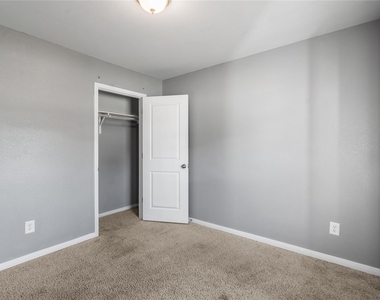 15638 Del Norte Drive - Photo Thumbnail 17