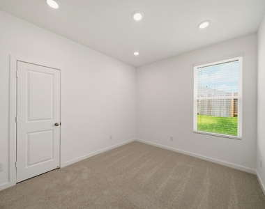 21611 Colonial Meadow Creek Trail - Photo Thumbnail 10