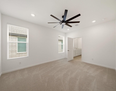 21611 Colonial Meadow Creek Trail - Photo Thumbnail 7