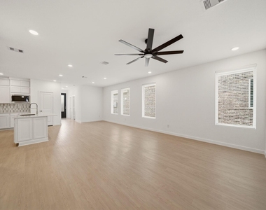 21611 Colonial Meadow Creek Trail - Photo Thumbnail 5