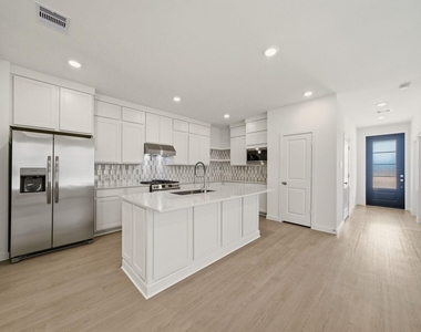 21611 Colonial Meadow Creek Trail - Photo Thumbnail 4