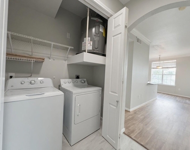 7575 Kirby Drive - Photo Thumbnail 19