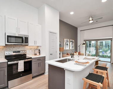 1617 Enid Street - Photo Thumbnail 6
