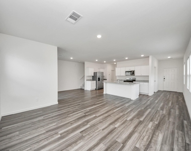 10315 Malta Trace Drive - Photo Thumbnail 17