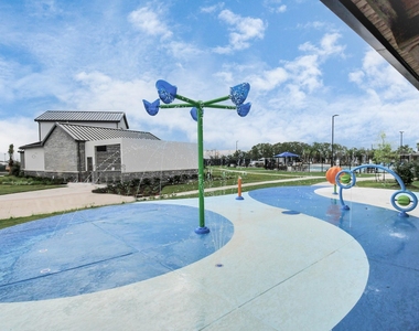 10315 Malta Trace Drive - Photo Thumbnail 46