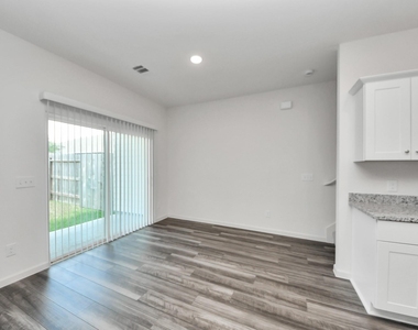 10315 Malta Trace Drive - Photo Thumbnail 19