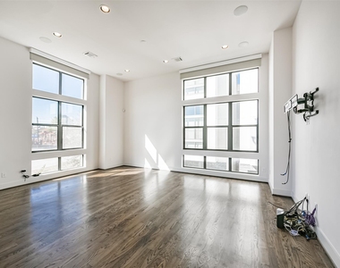2824 Clay Street - Photo Thumbnail 7