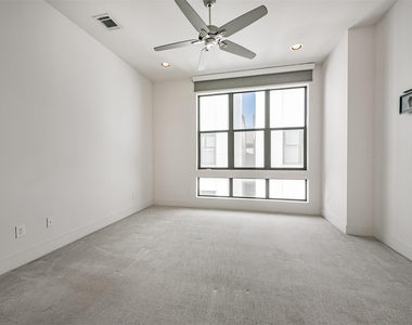 2824 Clay Street - Photo Thumbnail 23