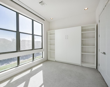 2824 Clay Street - Photo Thumbnail 29