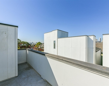 2824 Clay Street - Photo Thumbnail 33