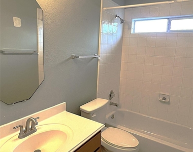 10634 Lyndon Meadows Drive - Photo Thumbnail 25