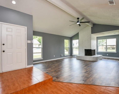 17022 Quail Park Drive - Photo Thumbnail 4