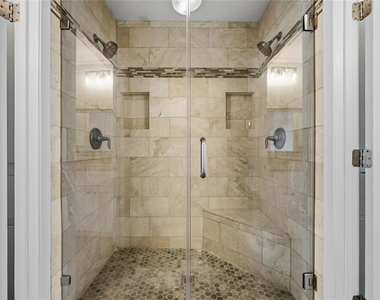 100 Edgewater Drive - Photo Thumbnail 12