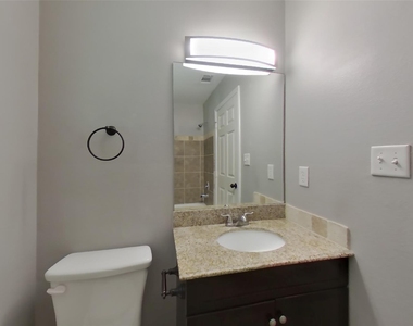 10951 Royal Forest Drive - Photo Thumbnail 8