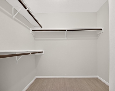 10383 Briar Forest Drive - Photo Thumbnail 40
