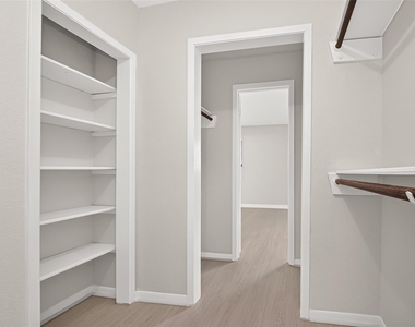10383 Briar Forest Drive - Photo Thumbnail 39