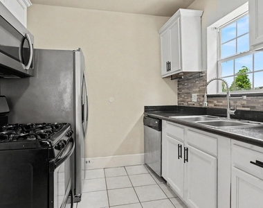 3005 Arbor Street - Photo Thumbnail 2