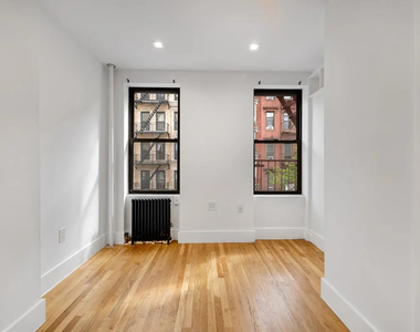 East 9th Street - Photo Thumbnail 2