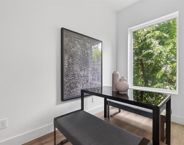 523 Schweikhardt Street - Photo Thumbnail 9