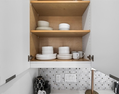 523 Schweikhardt Street - Photo Thumbnail 32