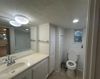 2561 Pioneer Ln Lane - Photo Thumbnail 9